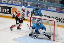 Вратарь национальной сборной и ХК "Барыс" признан лучшим хоккеистом Казахстана прошедшего сезона