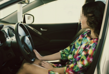 Внедорожник с матерью и детьми снес автобусную остановку в Алматы