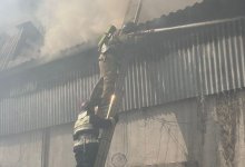 Пожар разгорелся в районе рынков "Шапагат" и "Алем" в Астане (ВИДЕО)