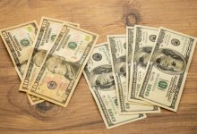 До какой отметки вырос доллар в обменниках 30 сентября