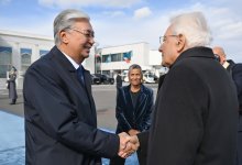 Токаев лично проводил президента Италии в аэропорту