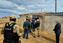 Арсенал оружия и рога сайги изъяли в ЗКО (ВИДЕО)