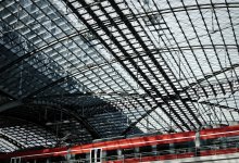 Крыша как решето: вокзал Шымкента не выдержал непогоды (ВИДЕО)