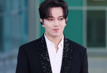 Димаш Кудайберген исполнил гимн Казахстана на концерте в Нью-Йорке