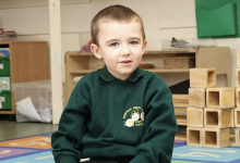 Мать задушила своего особенного сына и положила записку на его тело