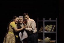 Первый мюзикл о жизни Розы Баглановой поставили в Астане