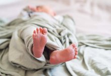 17-летняя россиянка изрезала своего новорожденного ребенка и выкинула на улицу