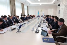 Один работает, другой перерезает ленточку: у ленивых депутатов AMANAT будет отзывать мандаты