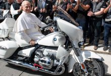 Мотоцикл Папы Римского ушел с молотка за 156 тысяч евро