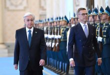 Президента Финляндии торжественно встретили в Акорде