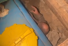 Мужчина застрял между бочкой и стеной погреба в Алматинской области