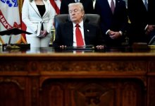 Трамп уснул на совещании в Овальном кабинете: фото стало вирусным