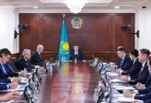 Недоработка акиматов – Олжас Бектенов о срыве сроков строительства вокзалов