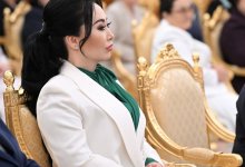 Каракат Абильдина растрогала фанатов встречей с мамой Ерке Есмахан