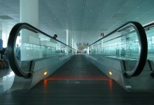 Аэропорт Актау выплатит 2 млн тенге семье ребенка с переломанными пальцами