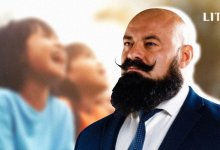 Доброе сердце большого силача: как казахстанец меняет жизнь сельских детей