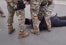 Автодуэль в Атырау закончилась ранением и задержанием