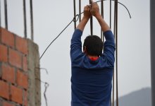 Рабочий погиб при подключении экскаватора в Павлодарской области