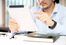 Кухонный комбайн за миллион: костанайцев втягивают в кредиты прямо в кафе