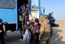 Автобус с иностранцами сломался посреди трассы под Аральском