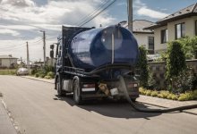 Ассенизатор сливал сточные воды в неположенном месте в Астане (ВИДЕО)