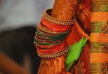 Женщина вышла замуж за убитого любовника на его похоронах