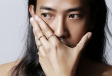 Мужчина съел драгоценное яйцо Fabergé в ювелирном магазине