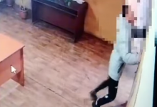 Мужчина бился лицом о стену в полиции Петропавловска (ВИДЕО)