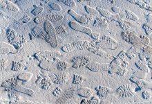 Сильные снегопады и гололед придут в Казахстан