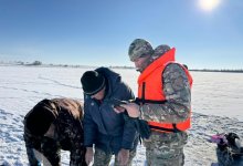 Спасатели ВКО предупредили о смертельной опасности выхода на тонкий лед