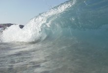 Волны до трех метров: в Японии готовятся к цунами