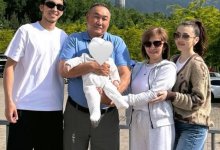 Сын Ерке Есмахан завел аккаунт в сети