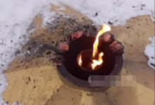 Мужчина, жаривший мясо у Вечного огня, задержан полицией ВКО