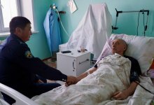 Семь часов провел рыбак в ледяном плену в Костанайской области