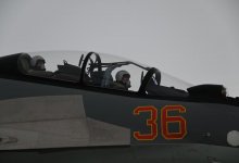 Военные посвятили полеты на самолетах Бауыржану Момышулы