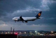 Самолет Lufthansa экстренно сел в Алматы: пассажир скончался на борту