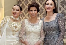 Роза Рымбаева намекнула на скорый юбилей на сцене