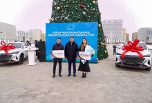 Сакену Бибосынову подарили автомобиль за победу на ЧМ