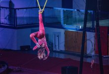 Акробаты сорвались с высоты 10 метров в Штутгарте