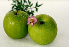 Почему стоит есть зеленые яблоки, даже если они кислые
