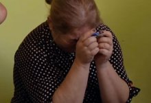 Человек в маске вновь помог семье из Казахстана (ВИДЕО)