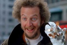 Звезду "Один дома" поймали на клубничке