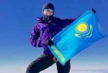 Исторический рекорд: Анар Бурашева стала первой казахстанкой, покорившей все 7 вершин мира