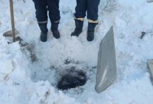 Ребенок упал в открытый колодец с водой в Караганде