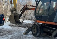 Десятки домов остались без воды: аварии на водопроводе устраняют в Усть-Каменогорске