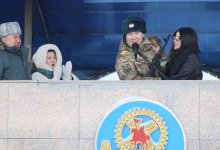 Гвардеец сделал предложение возлюбленной прямо во время принятия военной присяги в Астане