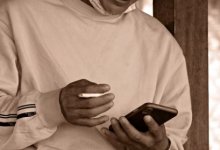 Бывший муж распространял интимные фото жены через WhatsApp в ЗКО