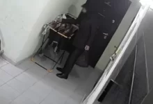 Мужчина украл женское белье в подъезде дома в Актау (ВИДЕО)