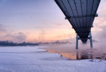 Тело мужчины обнаружено на льду реки Иртыш под мостом