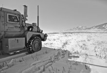 Грузовики врезались в столбы на трассе Караганда – Темиртау (ВИДЕО)